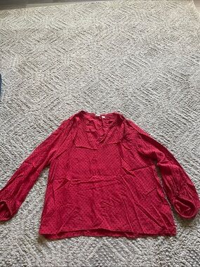 GAP Women's Red Long-Sleeve V-Neck Polka Dot Blouse